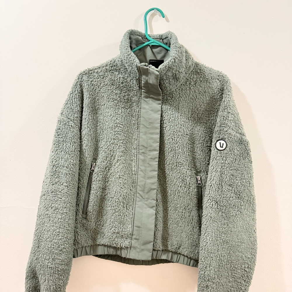 Vuori Women's Light Gray Teddy Jacket